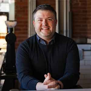 Tony Tandeski headshot